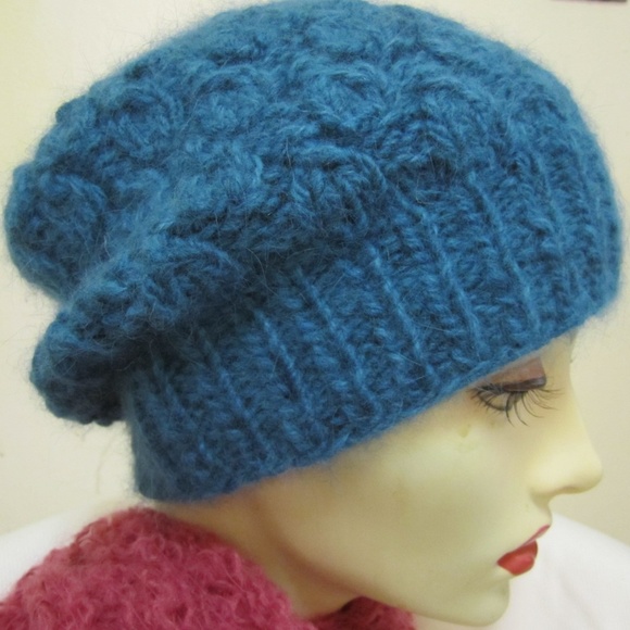 winter hat hand knit in blue - size S/M - Picture 2 of 6